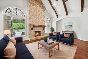 DSC07900 (3) virtually staged.jpeg