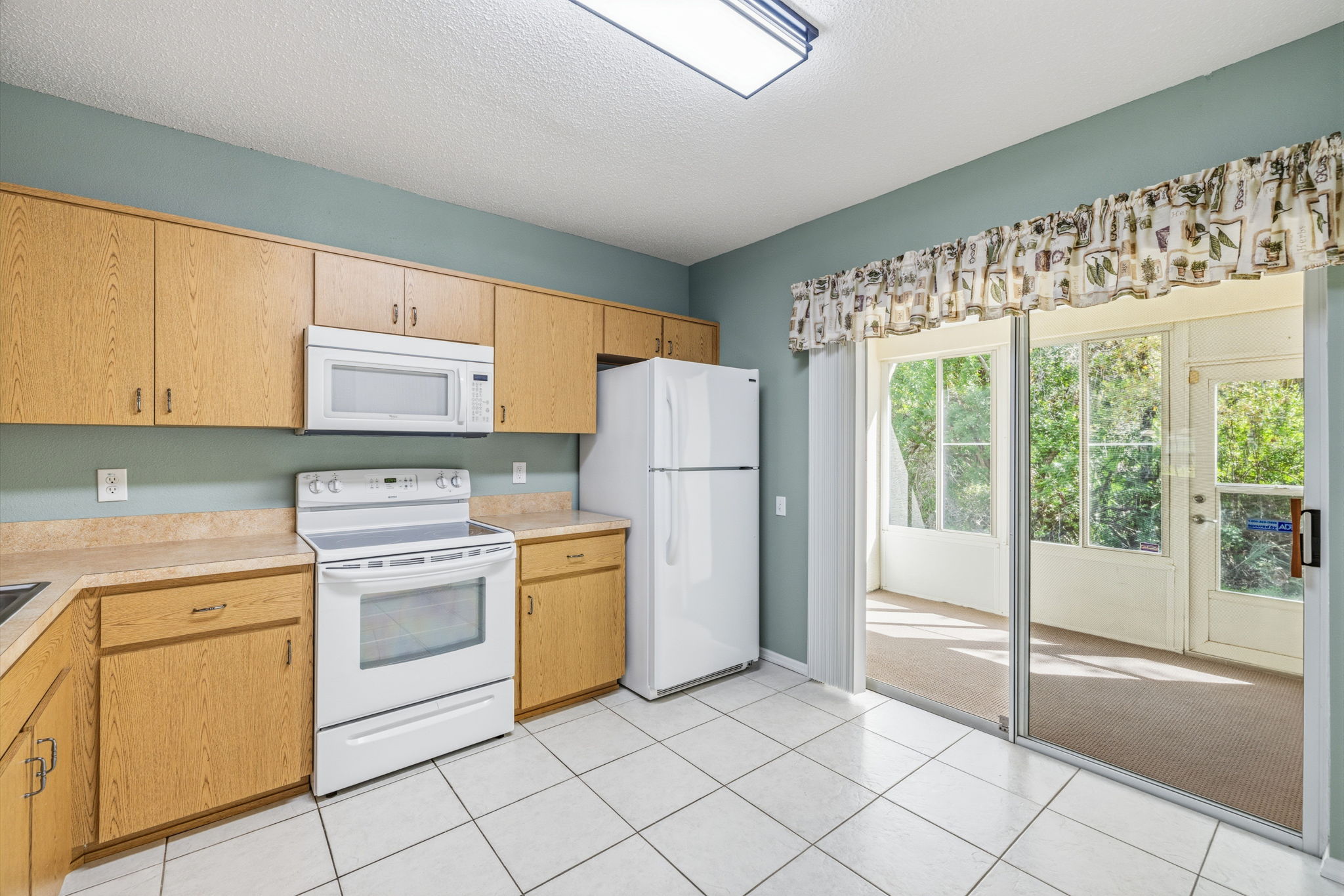 10 - 5913 Bayside Key Dr, Tampa, FL 33615