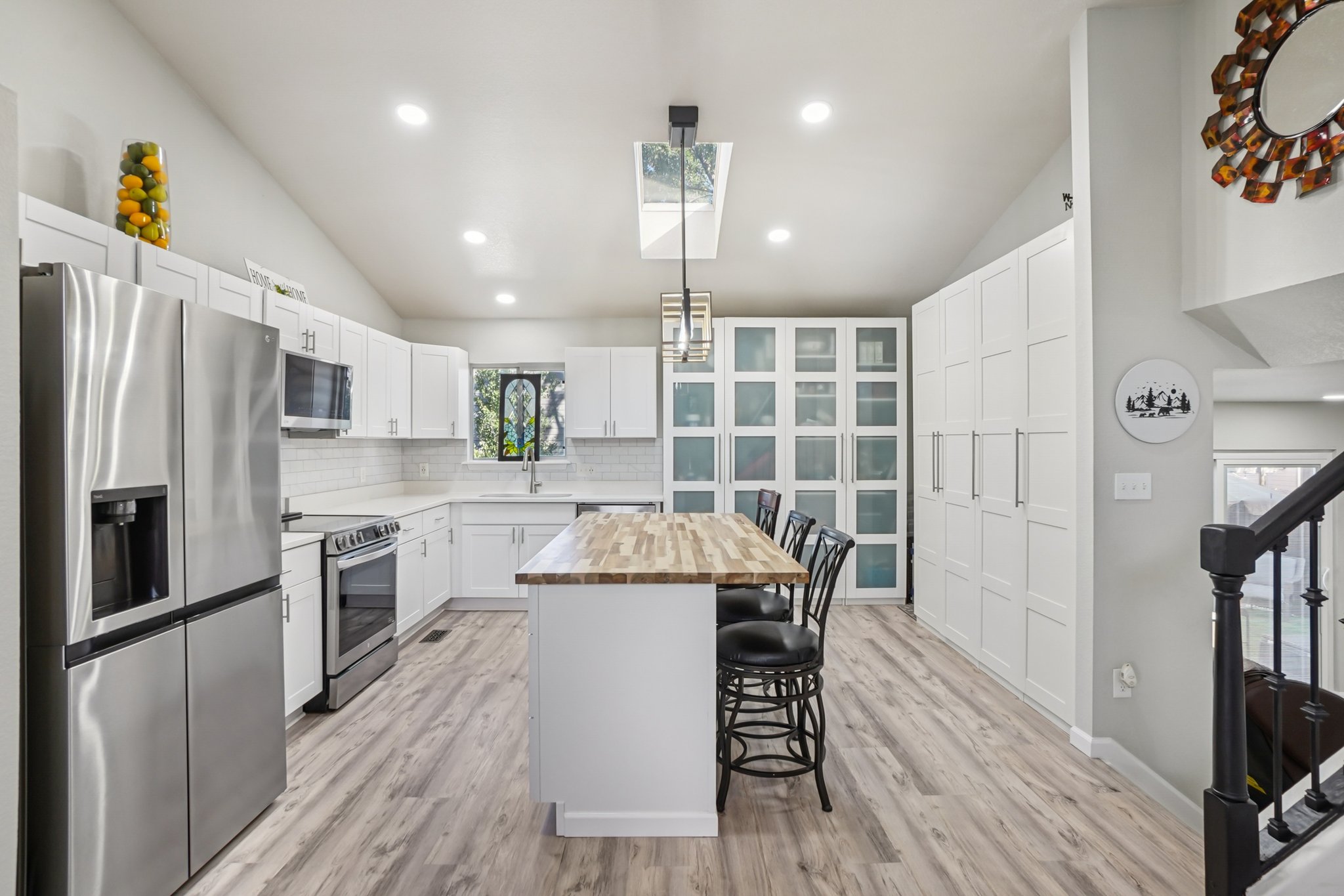 E 121st Pl-S3009-009.jpg