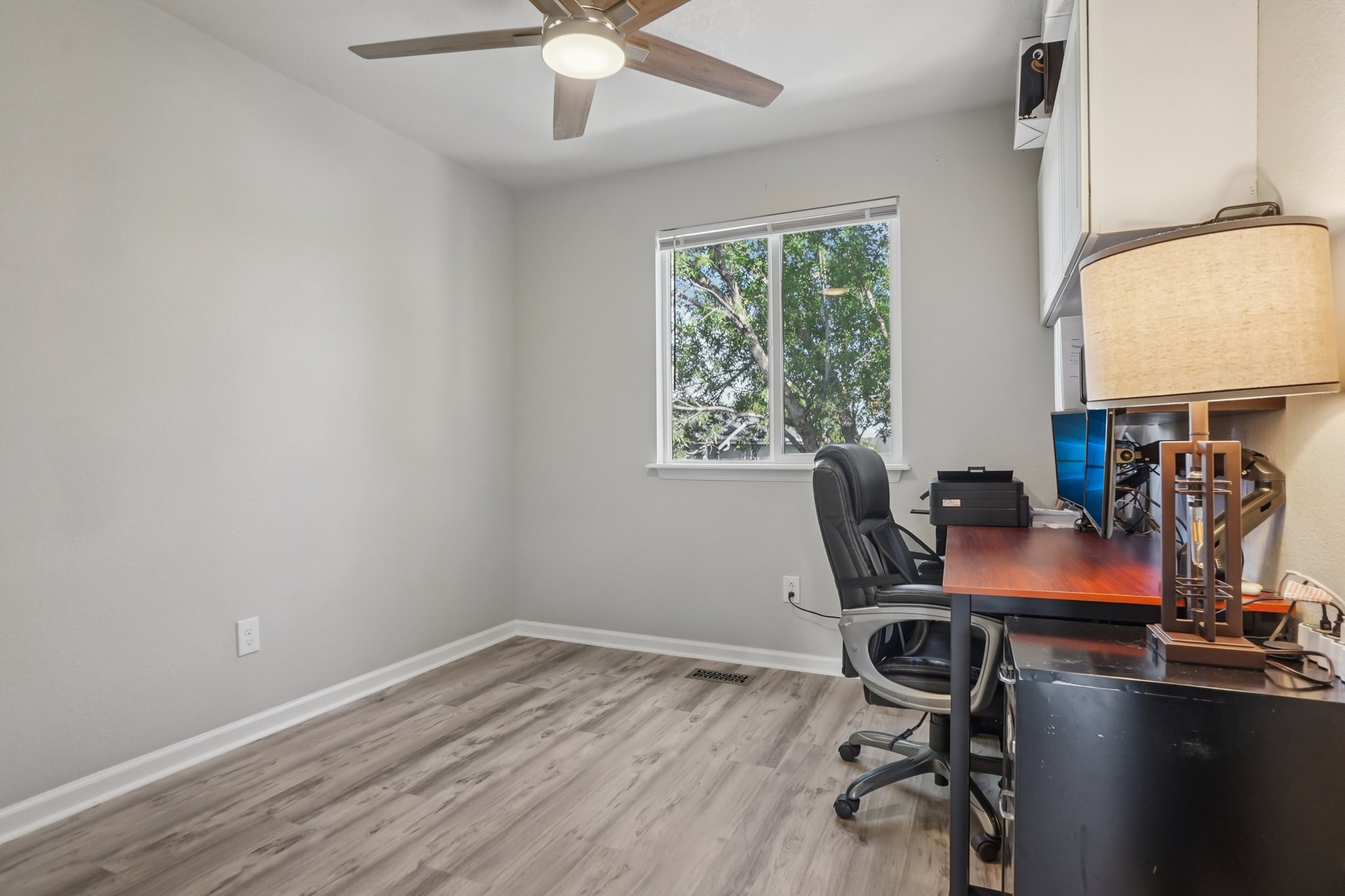 E 121st Pl-S3009-021.jpg