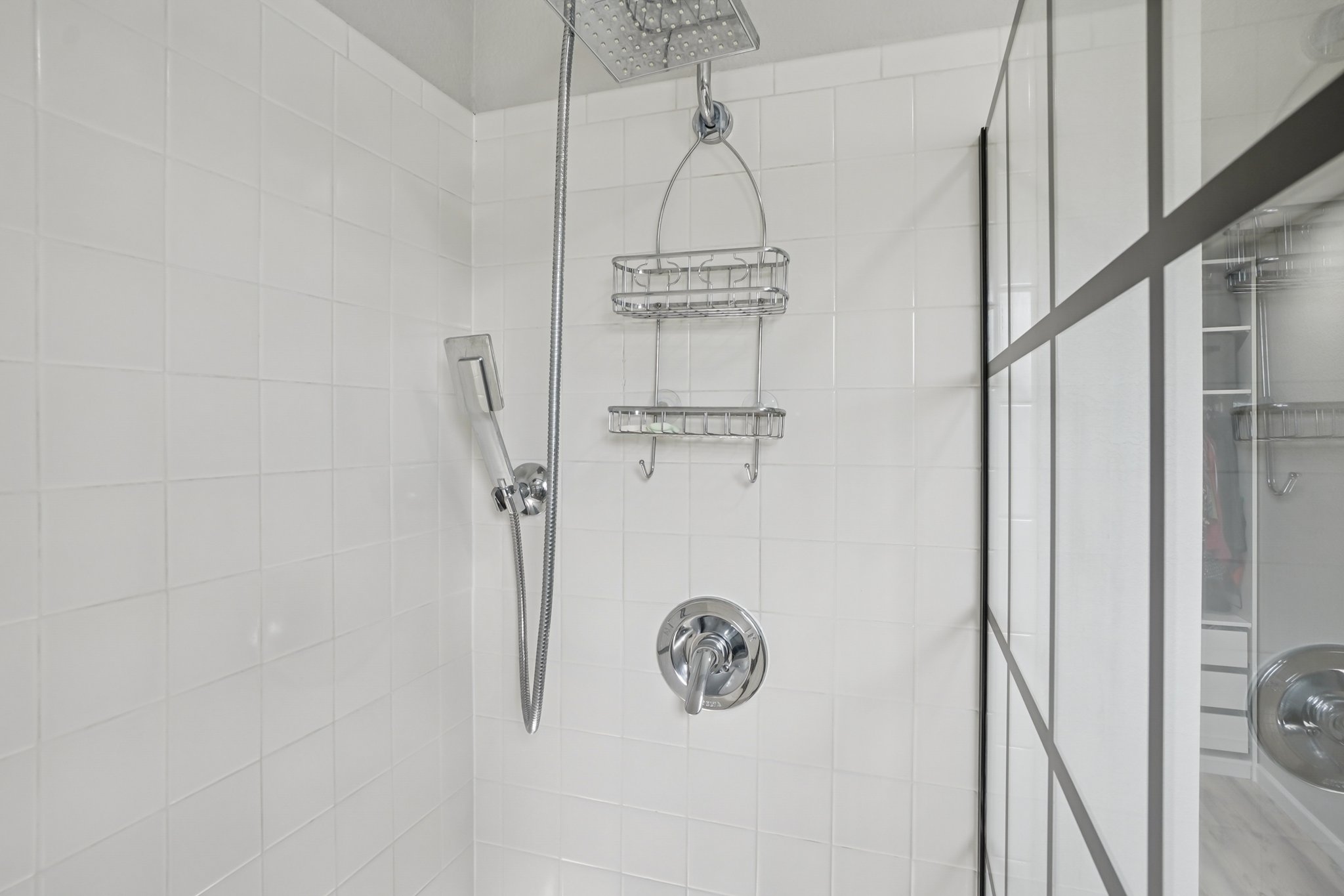 E 121st Pl-S3009-033.jpg