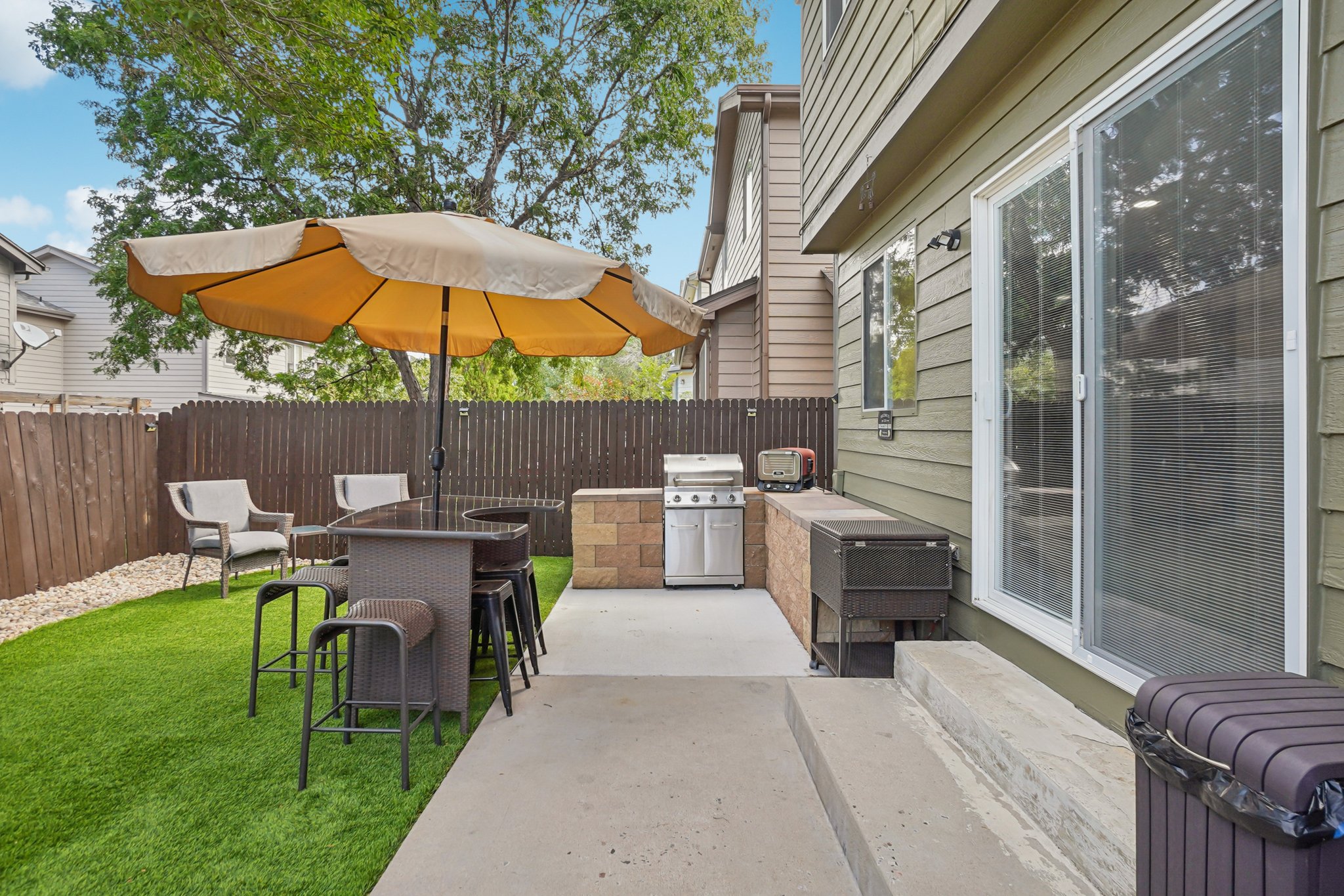 E 121st Pl-S3009-034.jpg