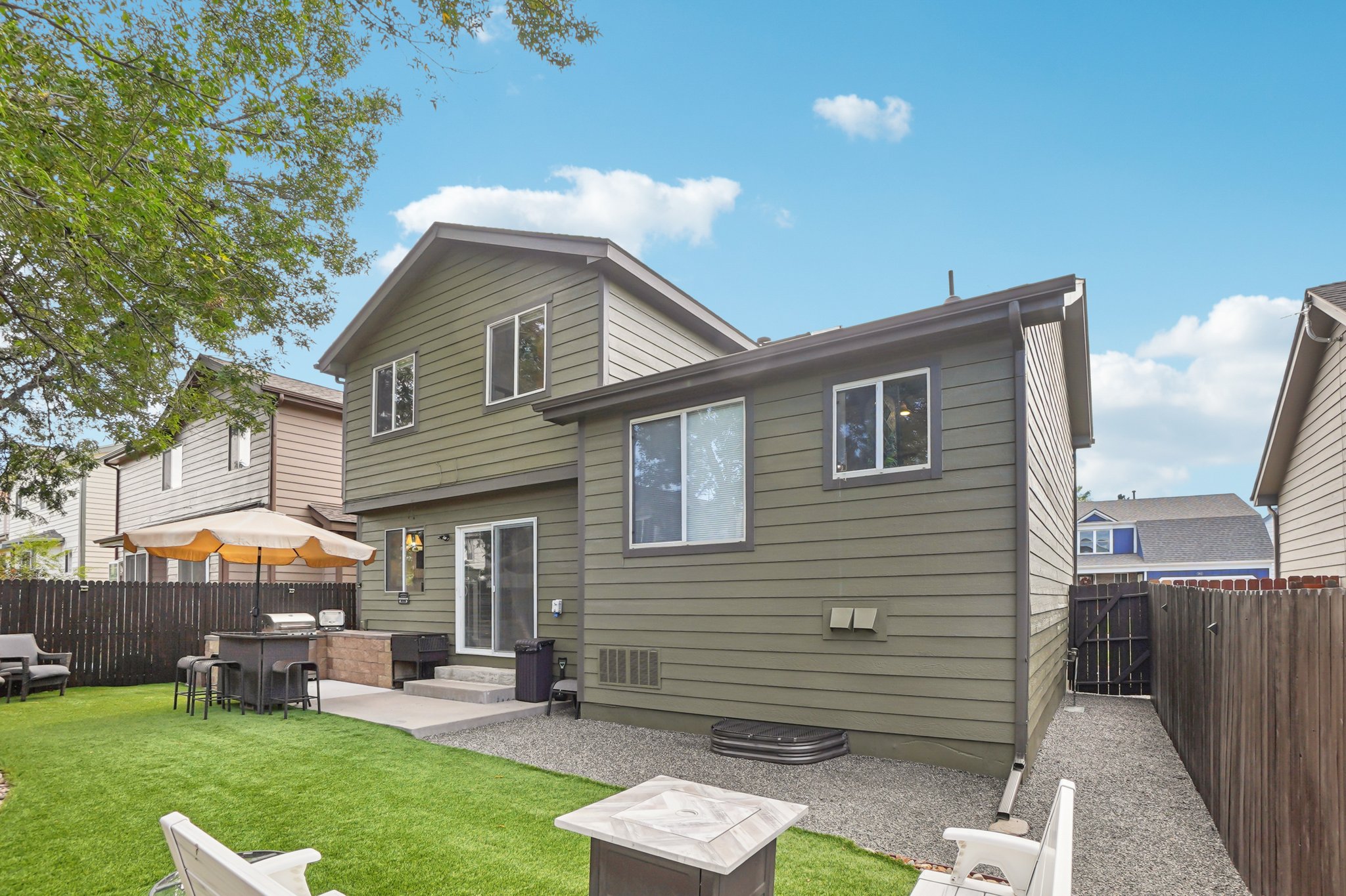 E 121st Pl-S3009-038.jpg