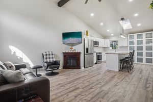 E 121st Pl-S3009-008.jpg