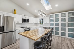 E 121st Pl-S3009-011.jpg