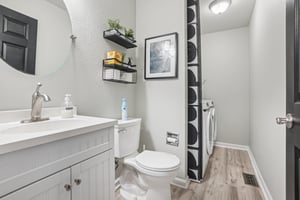 E 121st Pl-S3009-019.jpg