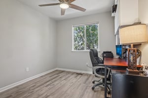 E 121st Pl-S3009-021.jpg