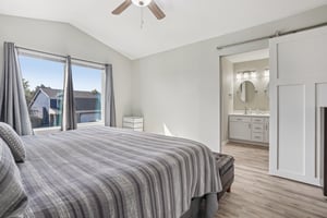 E 121st Pl-S3009-028.jpg