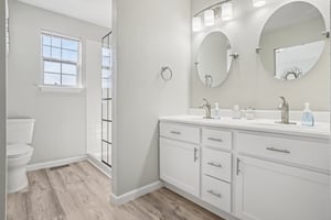 E 121st Pl-S3009-030.jpg