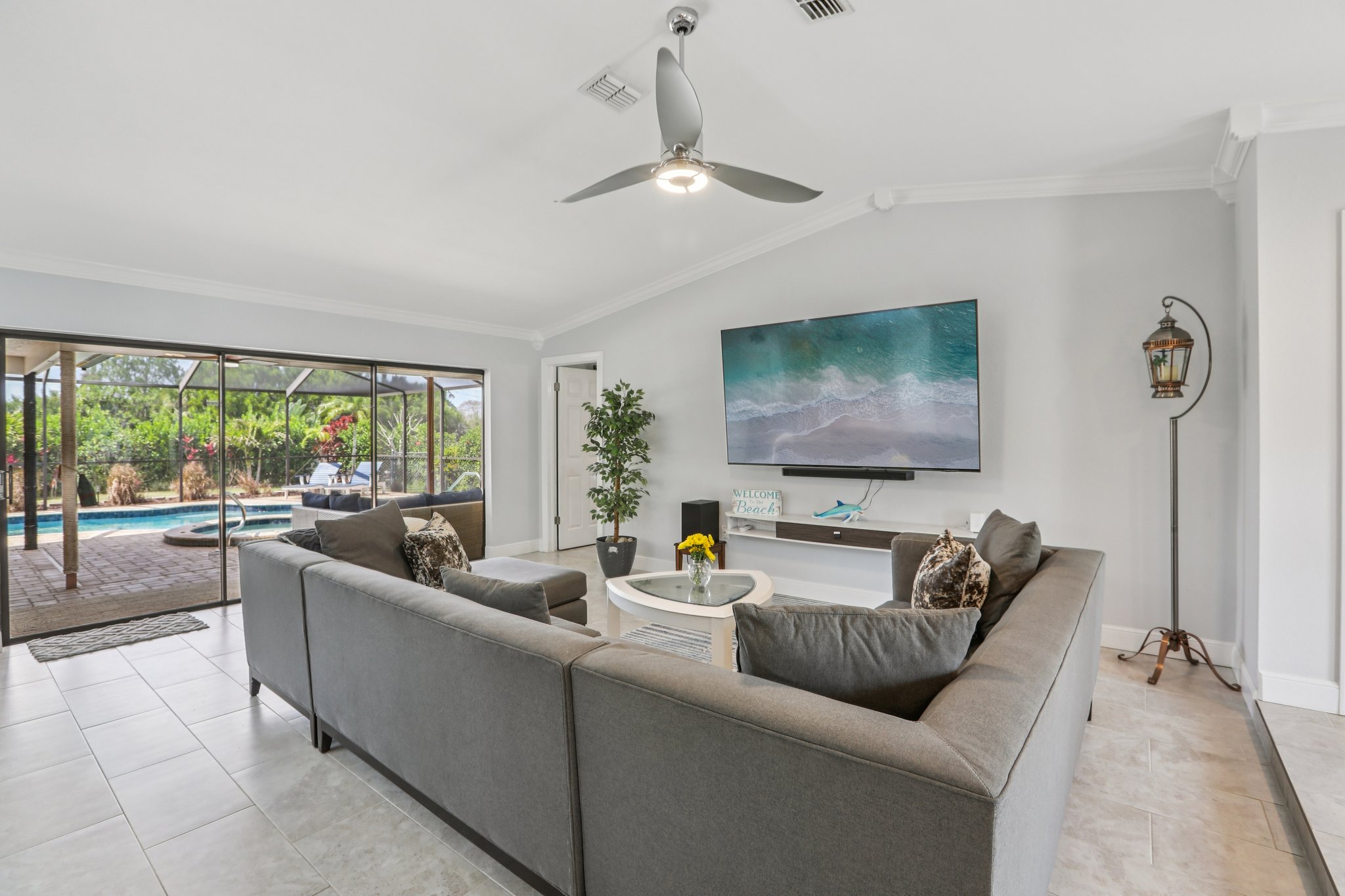 Oakhurst Dr-S0704-011.jpg