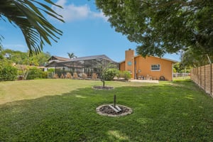 Oakhurst Dr-S0704-033.jpg