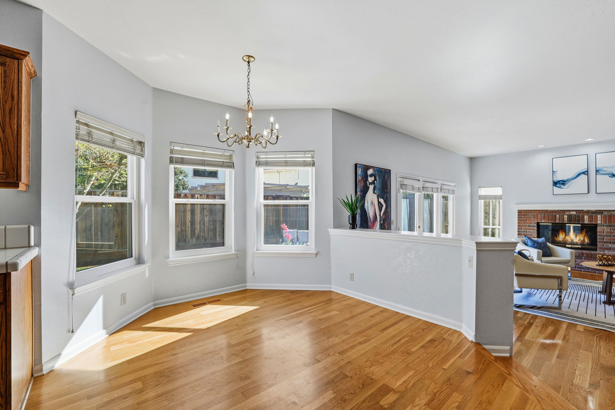 020_F8_5916 Sterling Oaks Dr