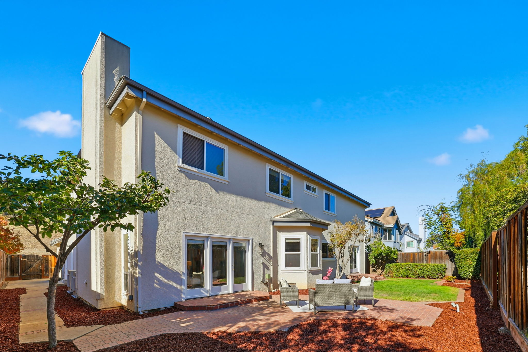 057_F8_5916 Sterling Oaks Dr