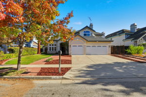 003_F8_5916 Sterling Oaks Dr