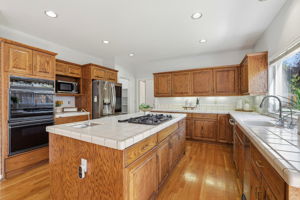 015_F8_5916 Sterling Oaks Dr