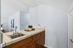 024_F8_5916 Sterling Oaks Dr