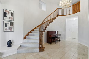 028_F8_5916 Sterling Oaks Dr