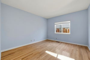 033_F8_5916 Sterling Oaks Dr