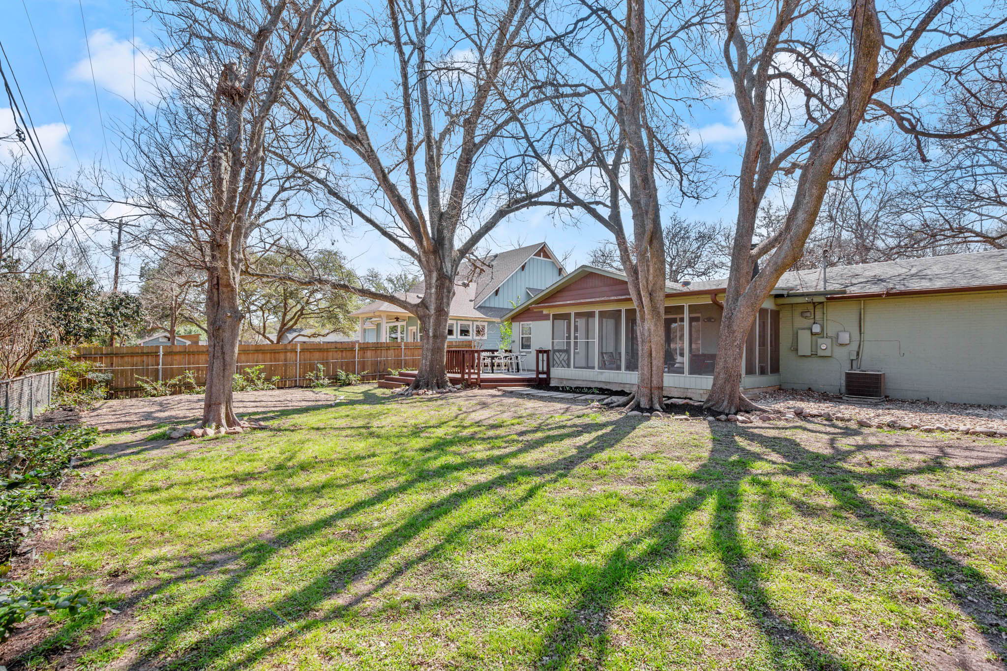 5917 Carleen Dr, Austin, TX 78757, USA Photo 14