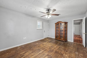 Dee Dr-S1408-028.jpg