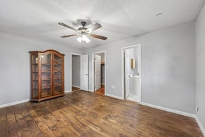 Dee Dr-S1408-030.jpg
