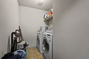  Photo 39