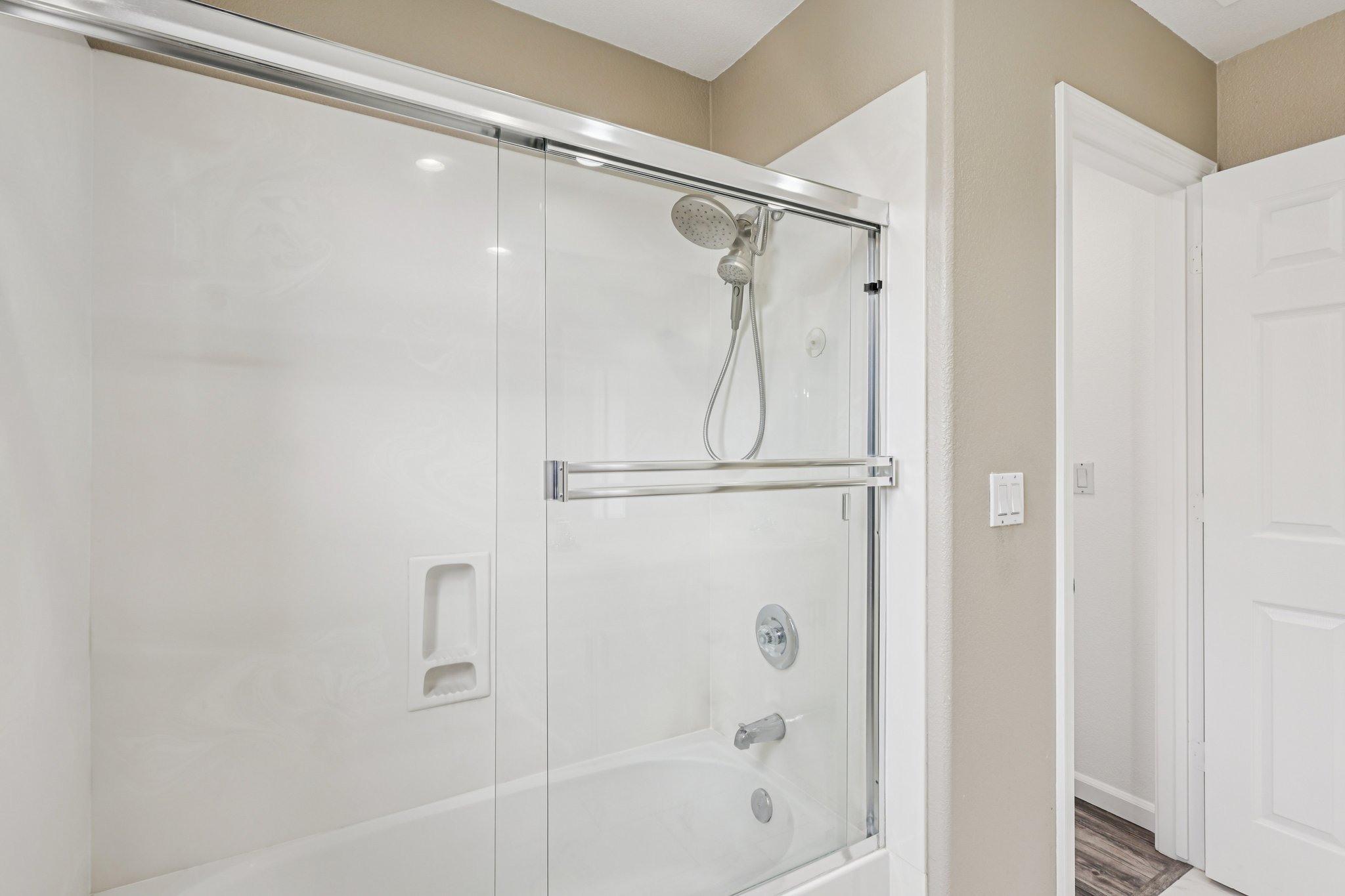 Topsfield Cir-S1602-026.jpg