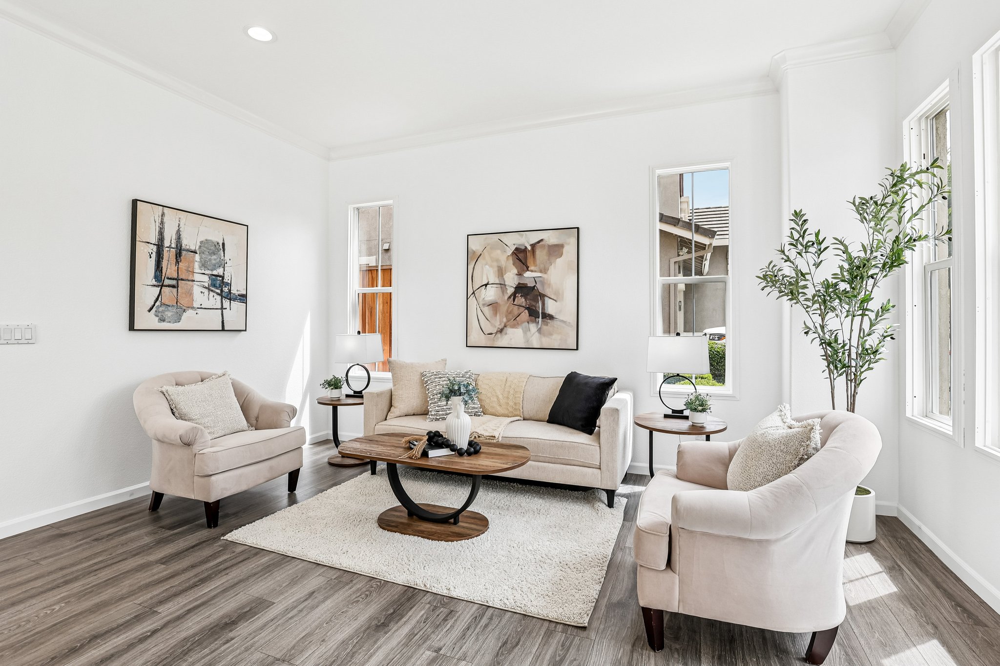 - 5919 Topsfield Cir-S2104-002.jpg