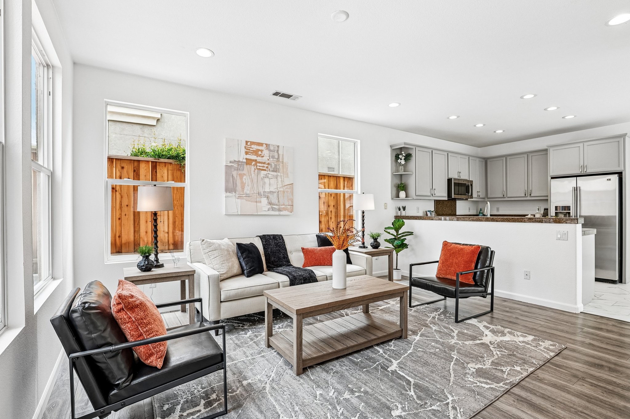 - 5919 Topsfield Cir-S2104-005.jpg