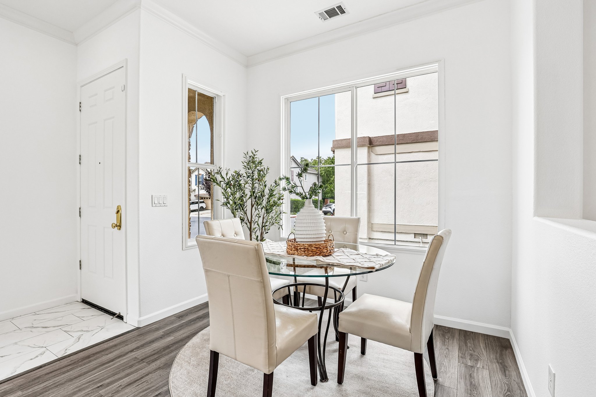 - 5919 Topsfield Cir-S2104-009.jpg