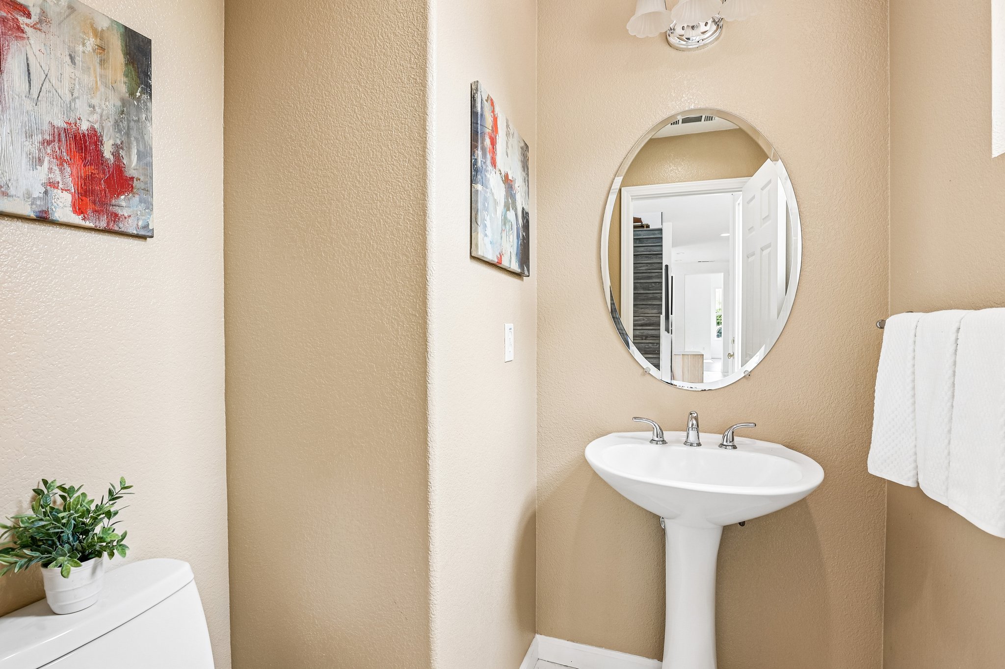 - 5919 Topsfield Cir-S2104-016.jpg