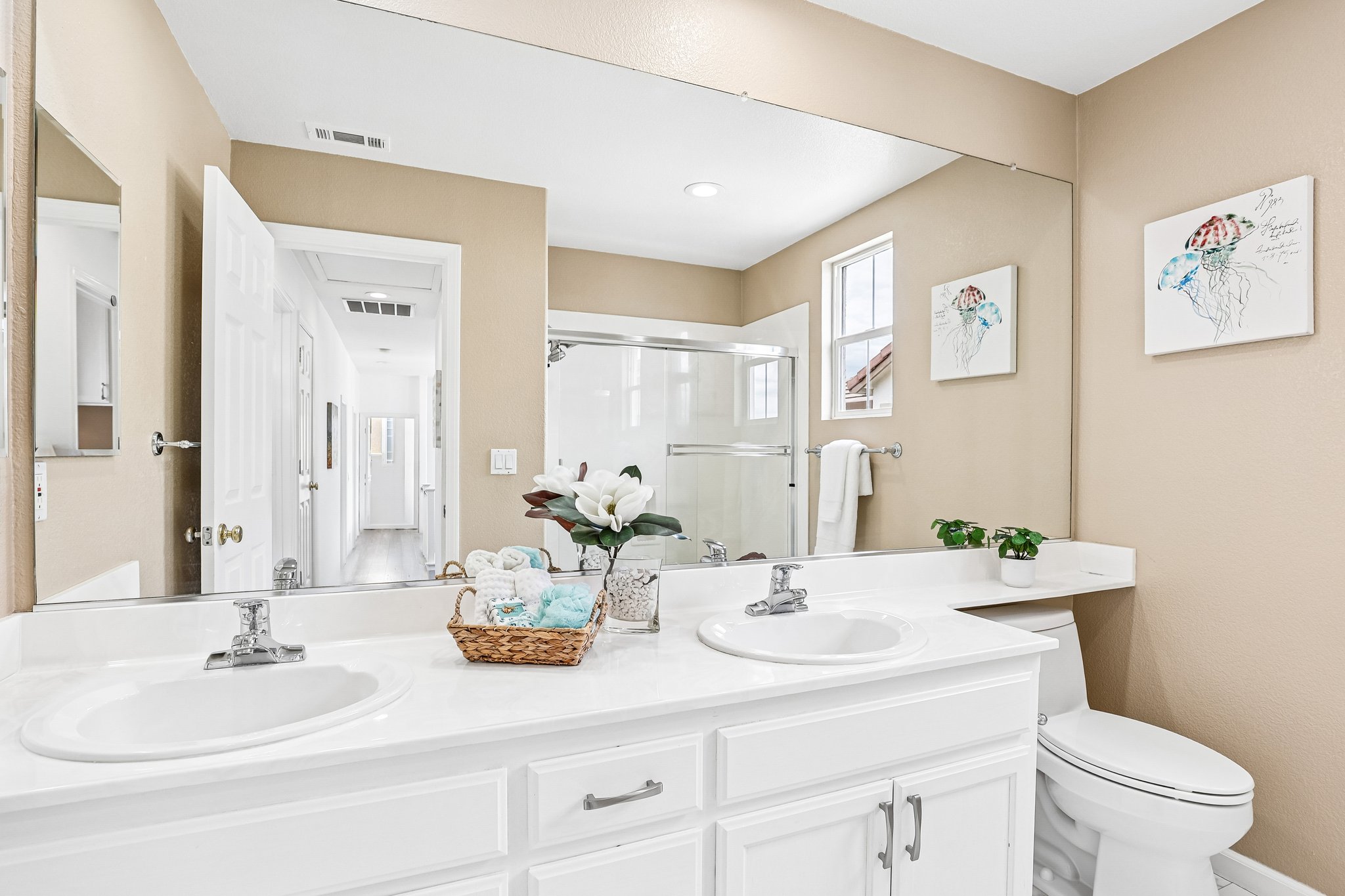 - 5919 Topsfield Cir-S2104-019.jpg