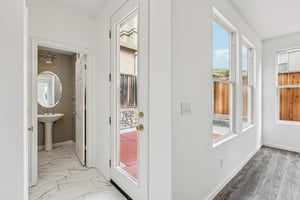 Topsfield Cir-S1602-007.jpg