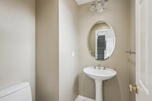 Topsfield Cir-S1602-012.jpg