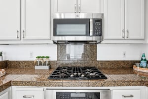- 5919 Topsfield Cir-S2104-014.jpg