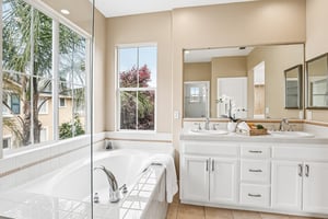 - 5919 Topsfield Cir-S2104-024.jpg