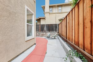 - 5919 Topsfield Cir-S2104-028.jpg
