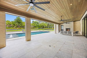  Photo 82