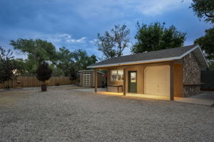  Photo 40