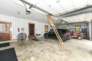  Photo 48