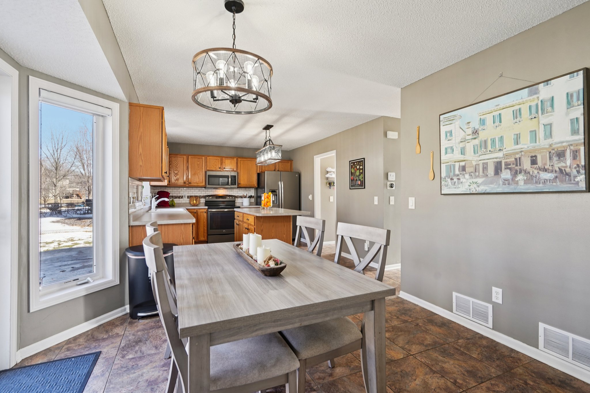 200th St W-S2103-012.jpg