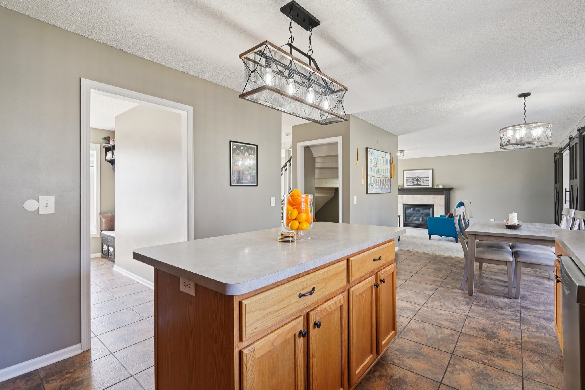 200th St W-S2103-018.jpg