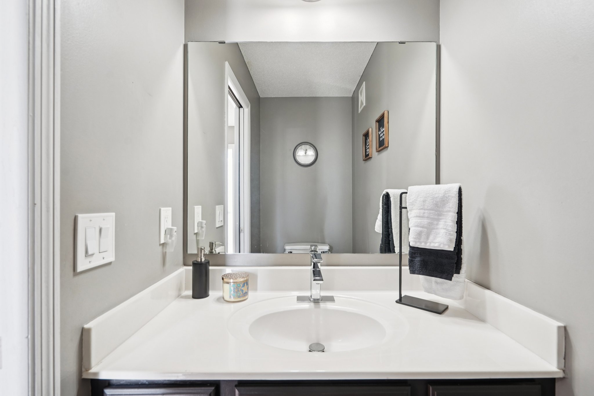 200th St W-S2103-024.jpg