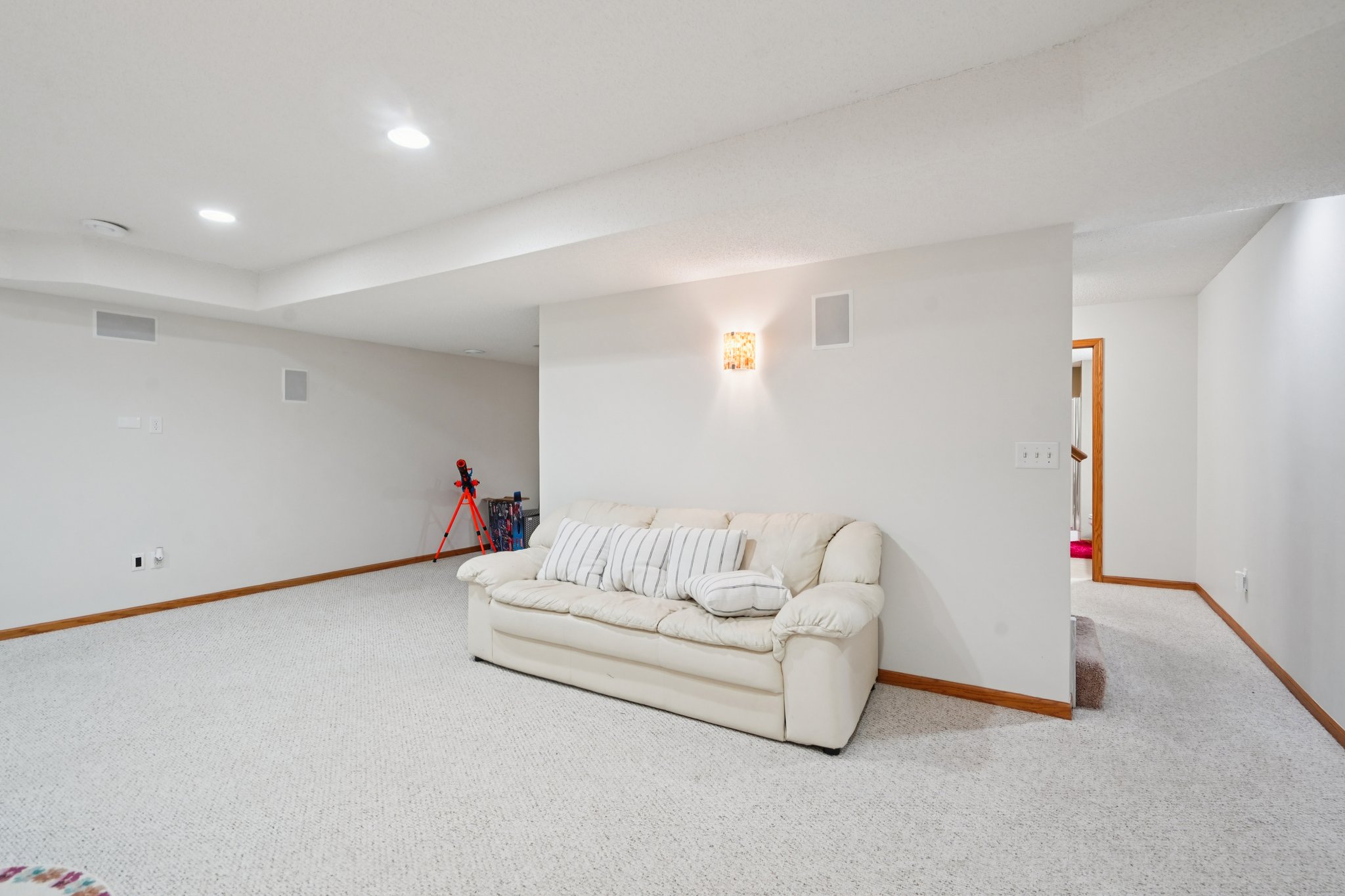 200th St W-S2103-046.jpg