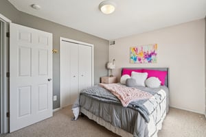 200th St W-S2103-034.jpg