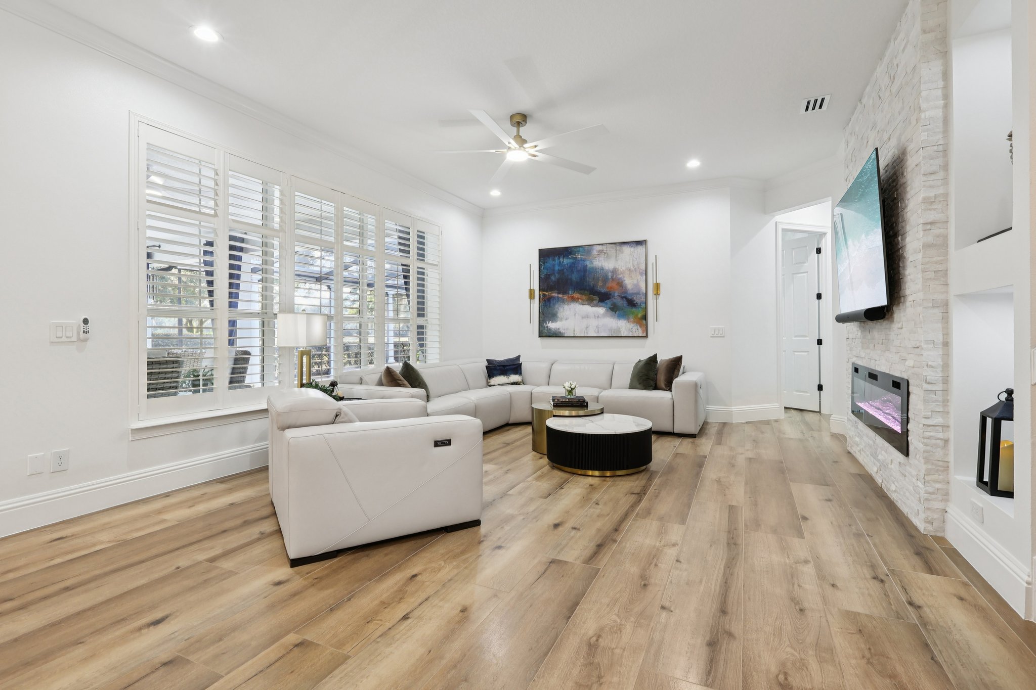 Blakeford Dr-L1302-011.jpg