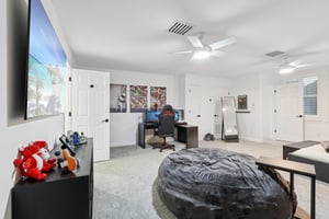 Blakeford Dr-L1302-040.jpg