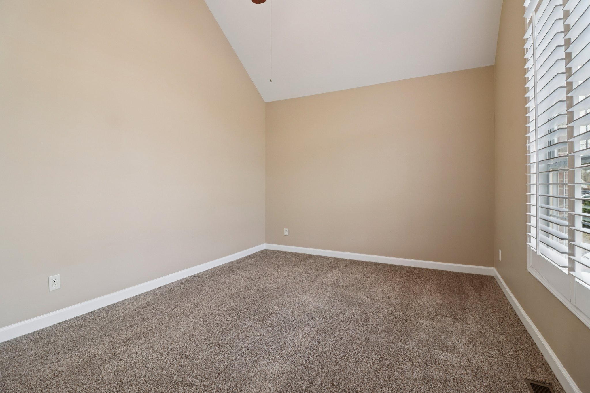 Mount Water Trl-S1812-026.jpg