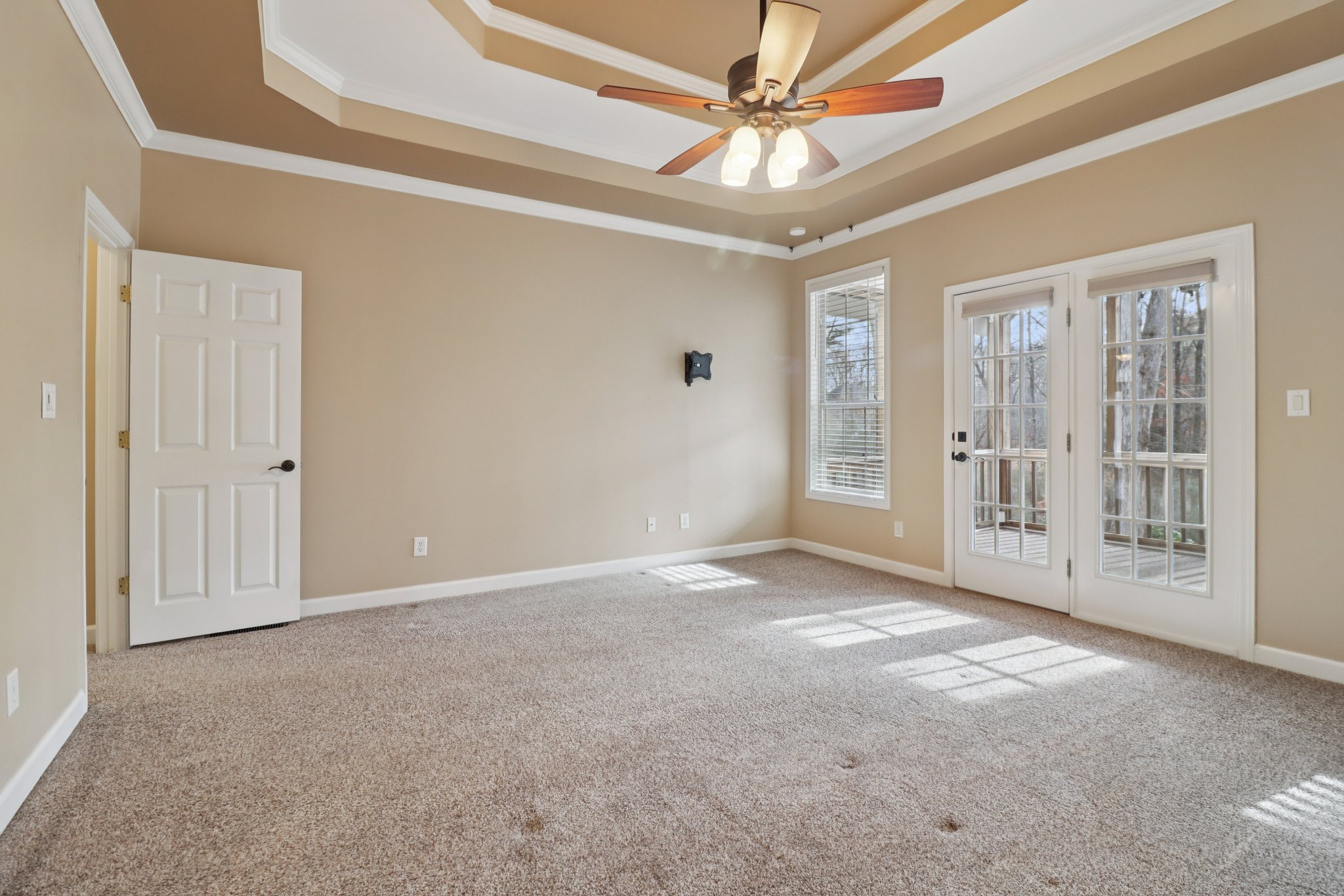 Mount Water Trl-S1812-038.jpg