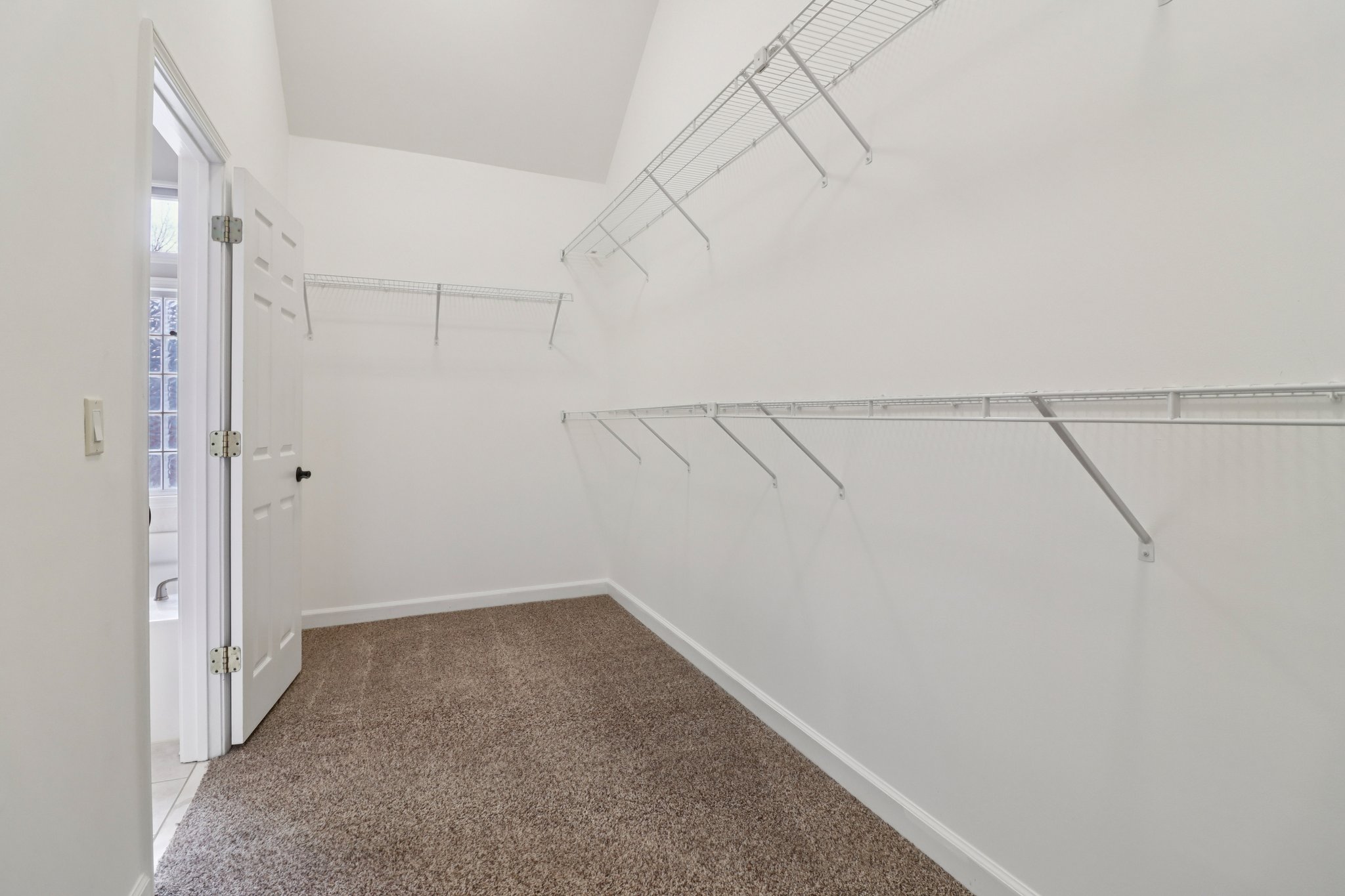 Mount Water Trl-S1812-046.jpg